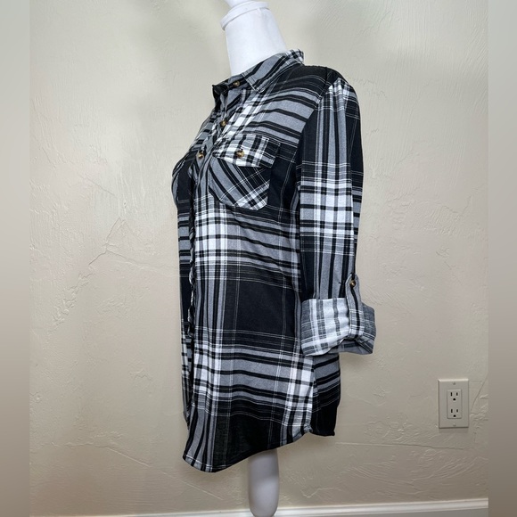 Like New! Passport Flannel Button Down Shirt - Picture 2 of 7